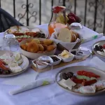 Meroli - Unesco Quarter 4*