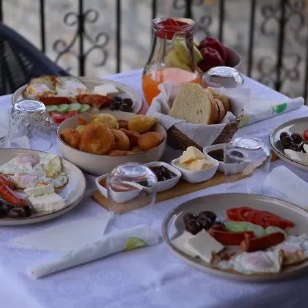 Meroli - Unesco Quarter 4*