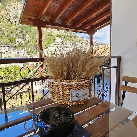 Meroli - Unesco Quarter Berat