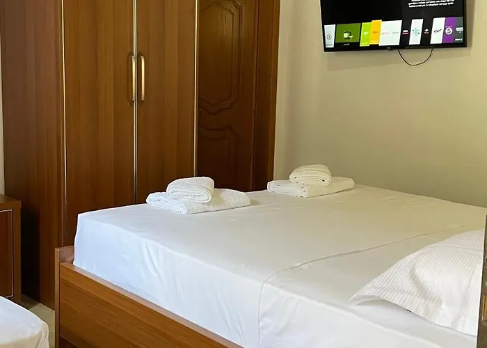 Meroli - Unesco Quarter 4*