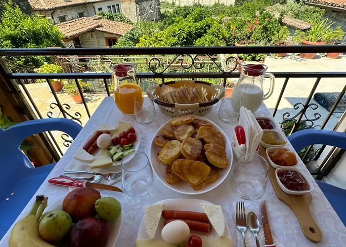 Meroli - Unesco Quarter 4*