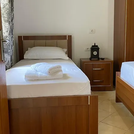 Meroli - Unesco Quarter Guest house *