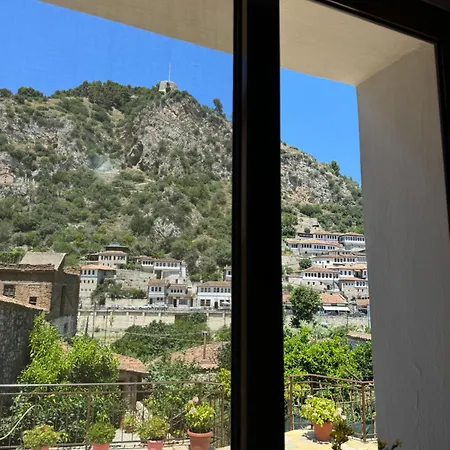 Meroli - Unesco Quarter Guest house 4*