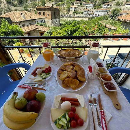 Meroli - Unesco Quarter 4*