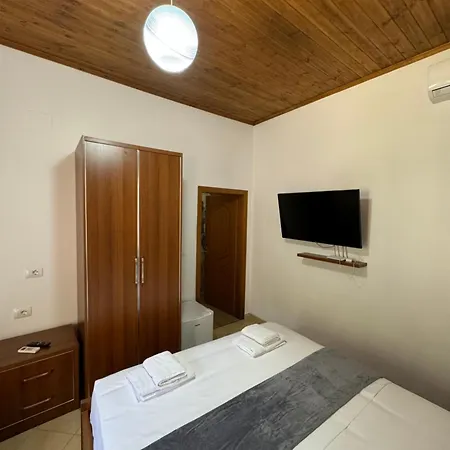 Meroli - Unesco Quarter 4*