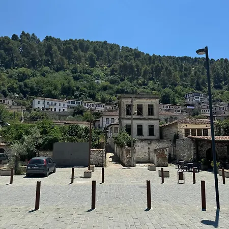 Meroli - Unesco Quarter Guest house 4*