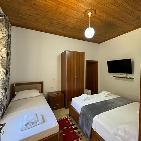 Meroli - Unesco Quarter 4*