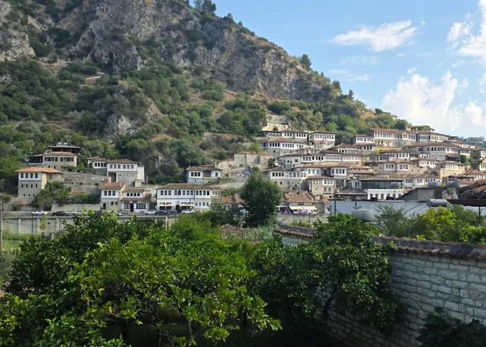 Meroli - Unesco Quarter 招待所